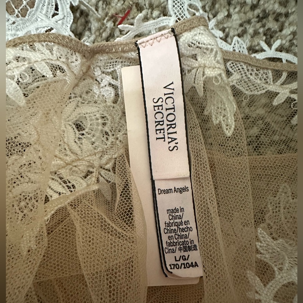 Victoria’s Secret NWT Nude with Lace Teddy - Picture 5 of 5
